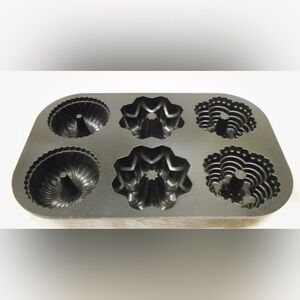 Nordic Ware Multi Mini Bundt Pan 6 Cups Heavy Cast Aluminum Bundtlette Cake Mold